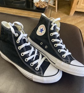 Sneakers di pelle Converse | Tendenze 2022 online su Shopalike.it